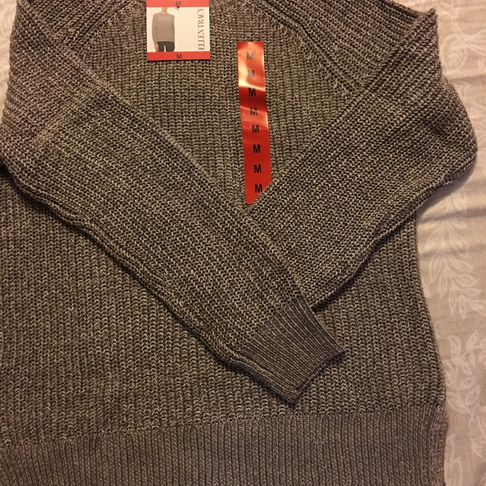 Brand New 
Ellen Tracy Ladies' Roll Neck Sweater - Picture 3 of 5